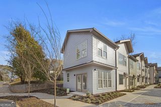 1070 Dill Avenue SW 202, Atlanta, GA 30310