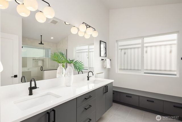 13548 39th Avenue NE, Seattle, WA 98125