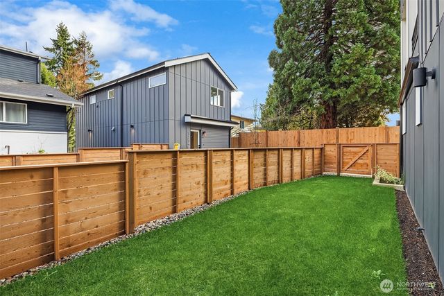 13548 39th Avenue NE, Seattle, WA 98125