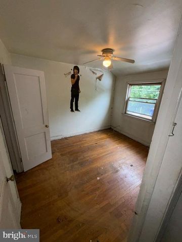 830 MIDDLESEX RD, Essex, MD 21221