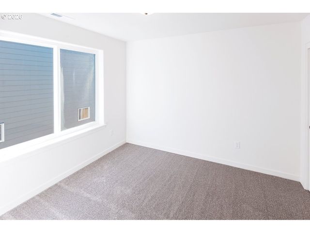 16001 Barlow Trail Ln, Oregon City, OR 97045