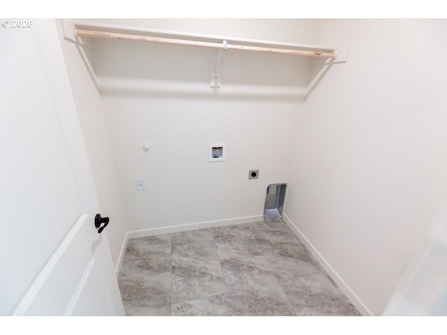 16001 Barlow Trail Ln, Oregon City, OR 97045