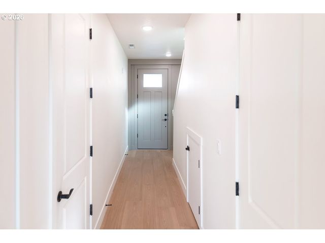 16001 Barlow Trail Ln, Oregon City, OR 97045