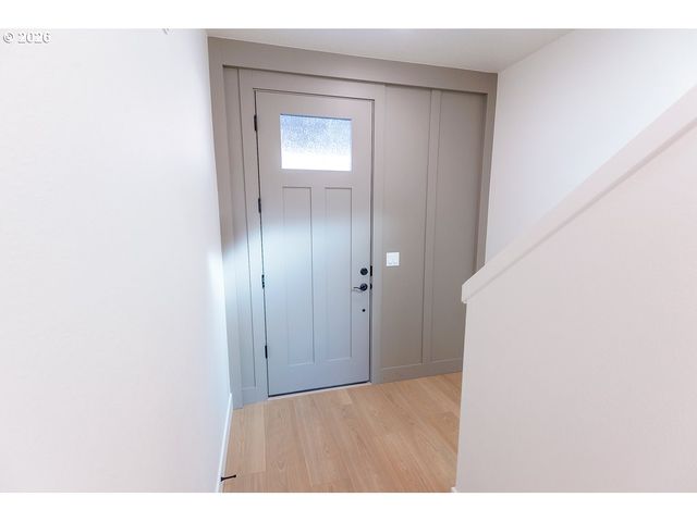 16001 Barlow Trail Ln, Oregon City, OR 97045