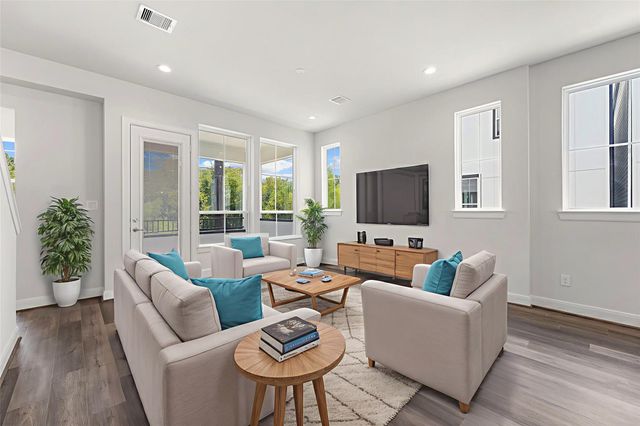 2708 Grand Fountains Drive E, Houston, TX 77054