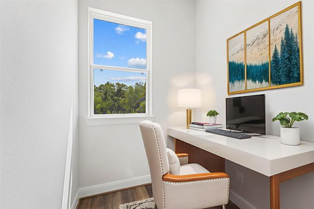 2708 Grand Fountains Drive E, Houston, TX 77054