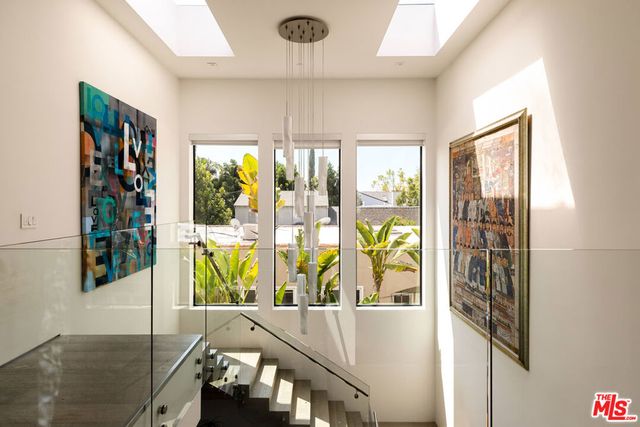 844 N Harper Avenue, Los Angeles, CA 90046