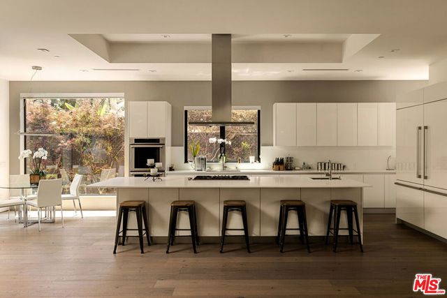 844 N Harper Avenue, Los Angeles, CA 90046