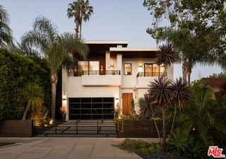 844 N Harper Avenue, Los Angeles, CA 90046