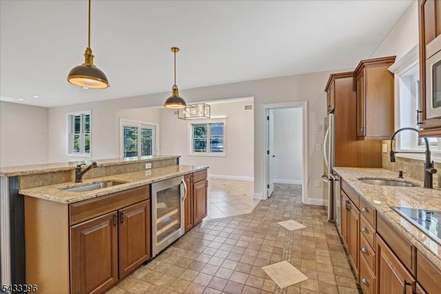 58 W Lake Shore Dr, Rockaway Twp., NJ 07866