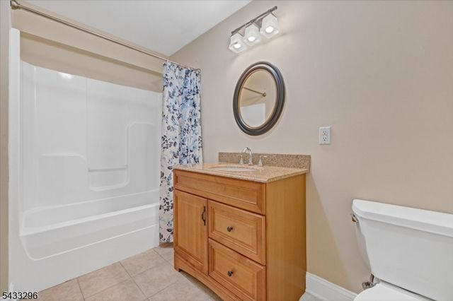 58 W Lake Shore Dr, Rockaway Twp., NJ 07866