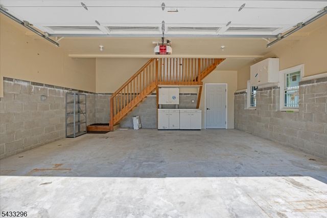58 W Lake Shore Dr, Rockaway Twp., NJ 07866