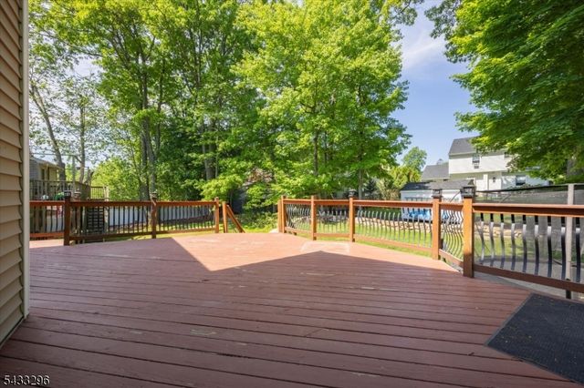 58 W Lake Shore Dr, Rockaway Twp., NJ 07866