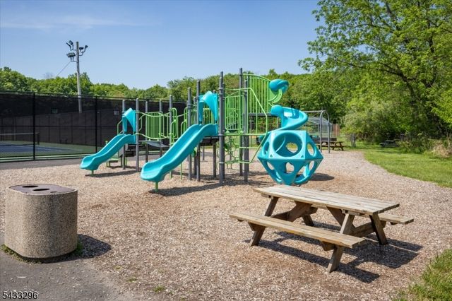 58 W Lake Shore Dr, Rockaway Twp., NJ 07866
