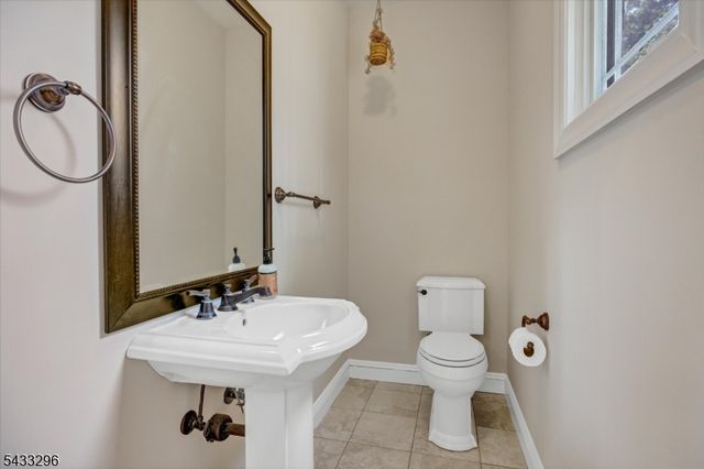 58 W Lake Shore Dr, Rockaway Twp., NJ 07866