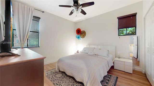 12365 S Village Circle, Davie, FL 33325
