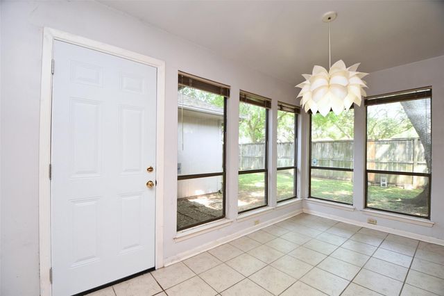 7718 Moondance Lane, Houston, TX 77071