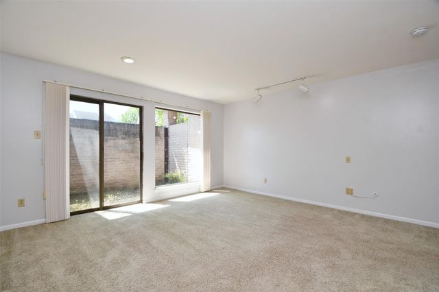 7718 Moondance Lane, Houston, TX 77071