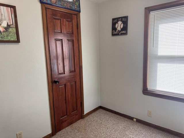 113 Coolidge AVENUE, Waukesha, WI 53186