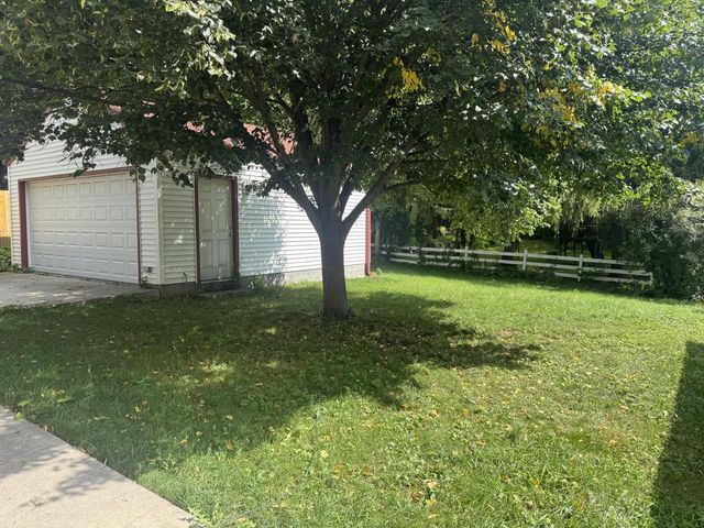 113 Coolidge AVENUE, Waukesha, WI 53186