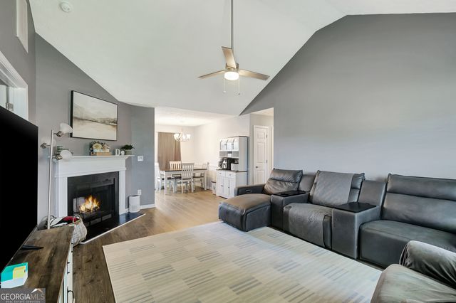 112 Shallow Creek Lane, Hogansville, GA 30230