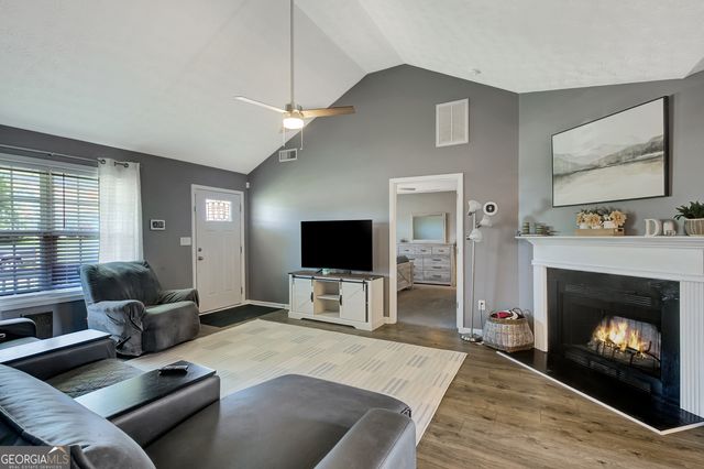 112 Shallow Creek Lane, Hogansville, GA 30230