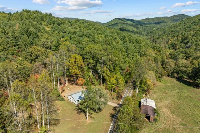 21136 Joe Brown Hwy, Murphy, NC 28906