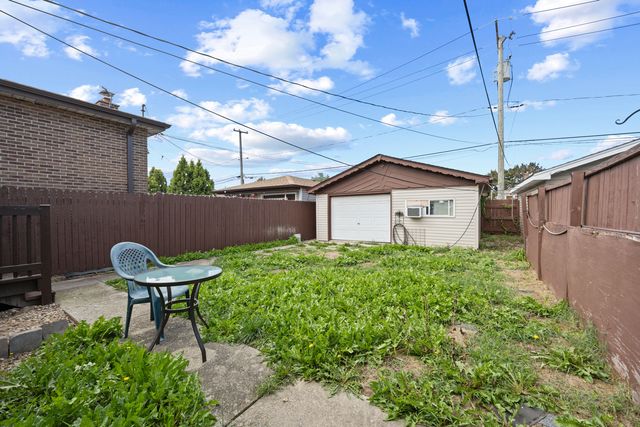 6130 S Narragansett Avenue, Chicago, IL 60638