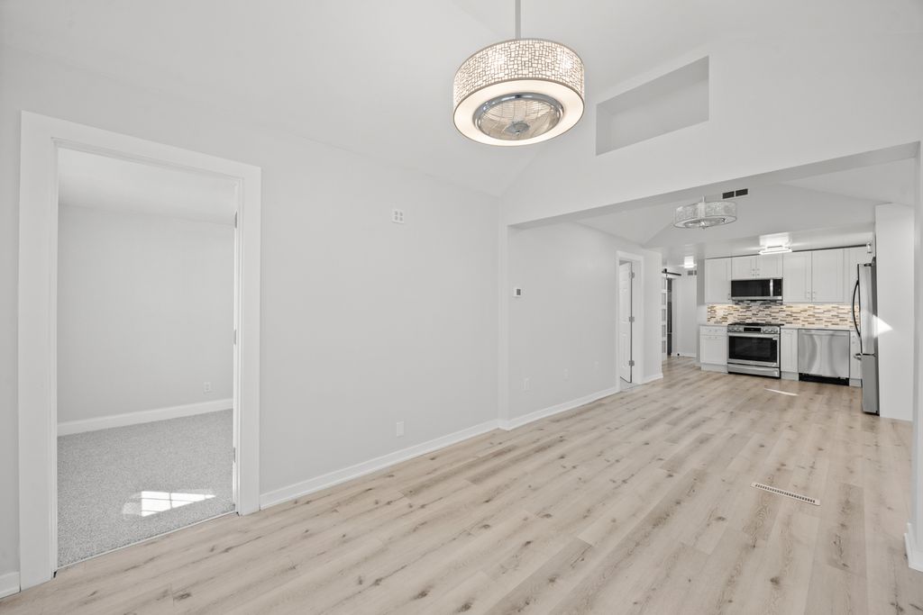6130 S Narragansett Avenue, Chicago, IL 60638 — photo 4