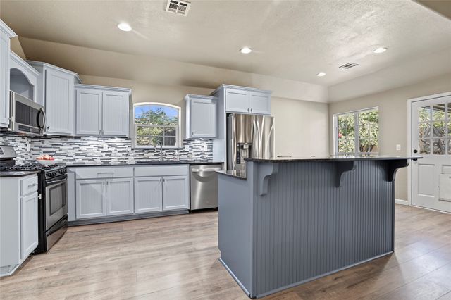 809 S 71st Street S, Broken Arrow, OK 74014