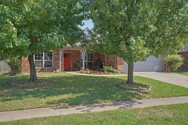 809 S 71st Street S, Broken Arrow, OK 74014