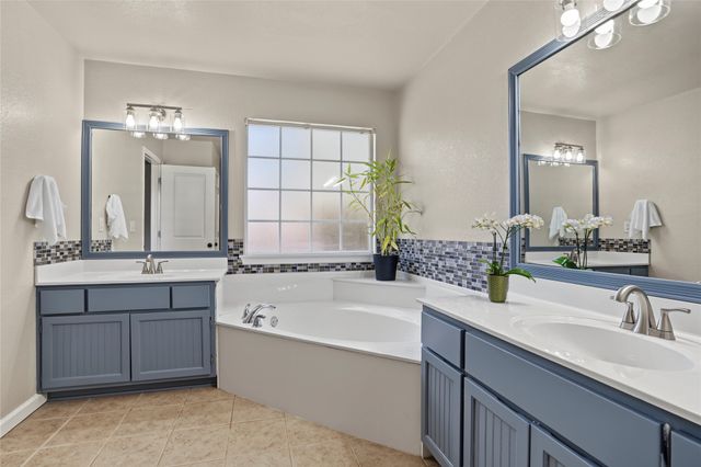 809 S 71st Street S, Broken Arrow, OK 74014