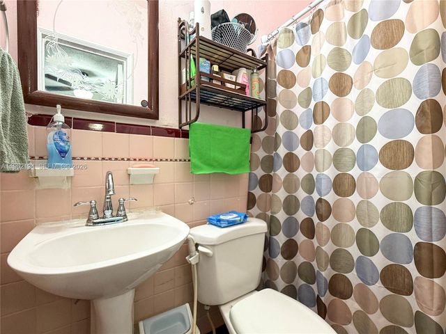 8891 SW 28th Street, Miami, FL 33165