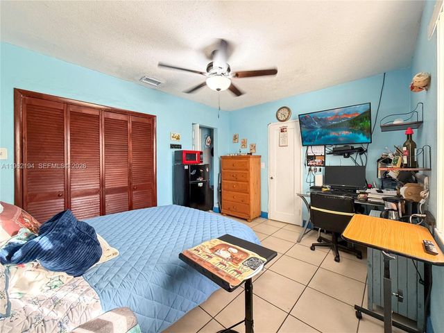 8891 SW 28th Street, Miami, FL 33165