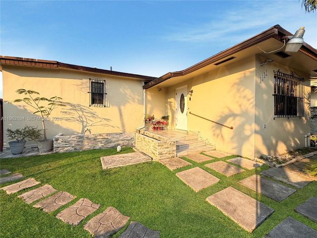 8891 SW 28th Street, Miami, FL 33165