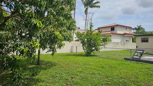 8891 SW 28th Street, Miami, FL 33165