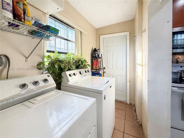 8891 SW 28th Street, Miami, FL 33165