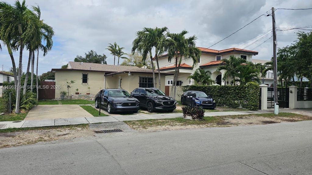 8891 SW 28th Street, Miami, FL 33165