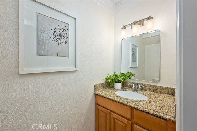19868 Piccadilly Lane, Huntington Beach, CA 92646