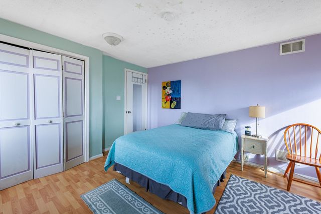 8009 S Kolin Avenue, Chicago, IL 60652