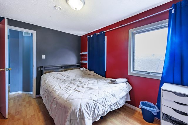 8009 S Kolin Avenue, Chicago, IL 60652