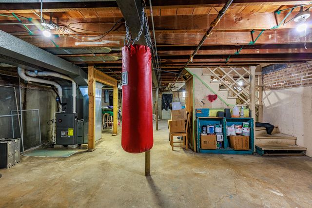 8009 S Kolin Avenue, Chicago, IL 60652