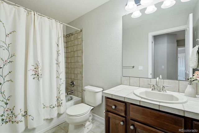 7585 S Biloxi Court, Aurora, CO 80016