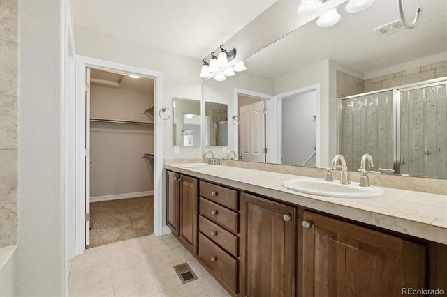 7585 S Biloxi Court, Aurora, CO 80016