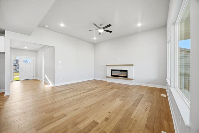 3121 NW Prescott Court, Grimes, IA 50111