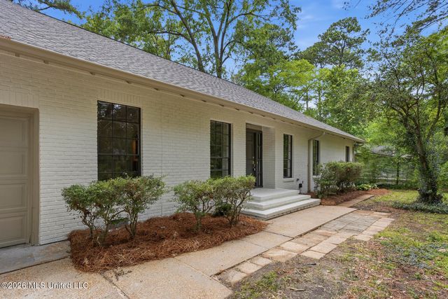 4455 E Ridge Drive, Jackson, MS 39211