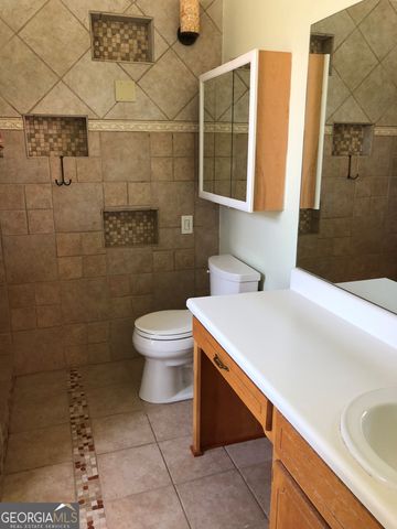 290 Monmouth Drive, Fayetteville, GA 30214