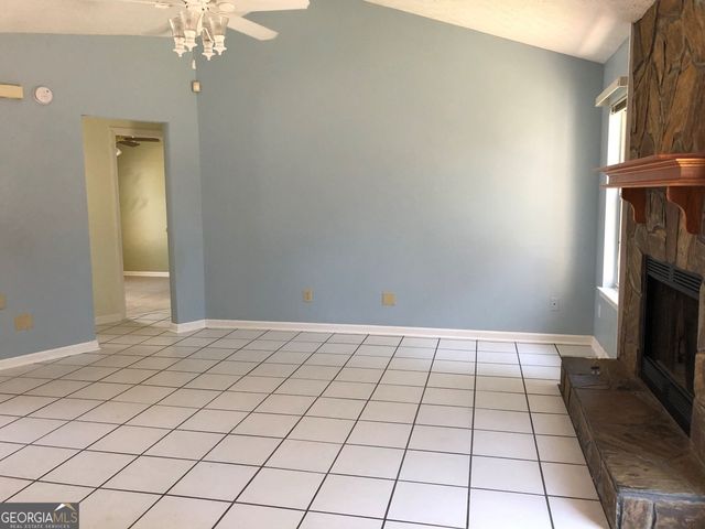 290 Monmouth Drive, Fayetteville, GA 30214