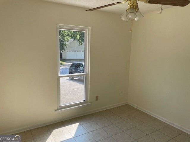 290 Monmouth Drive, Fayetteville, GA 30214