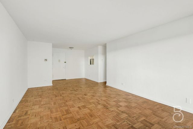 18-05 215th Street 4F, Bayside, NY 11360